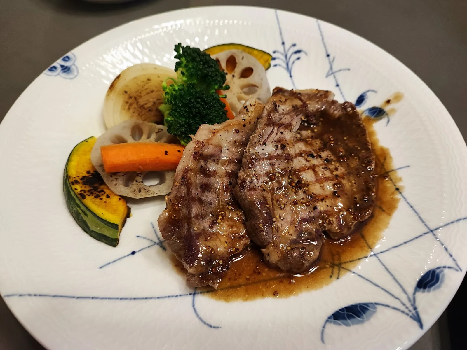 Y.CAFE · 7